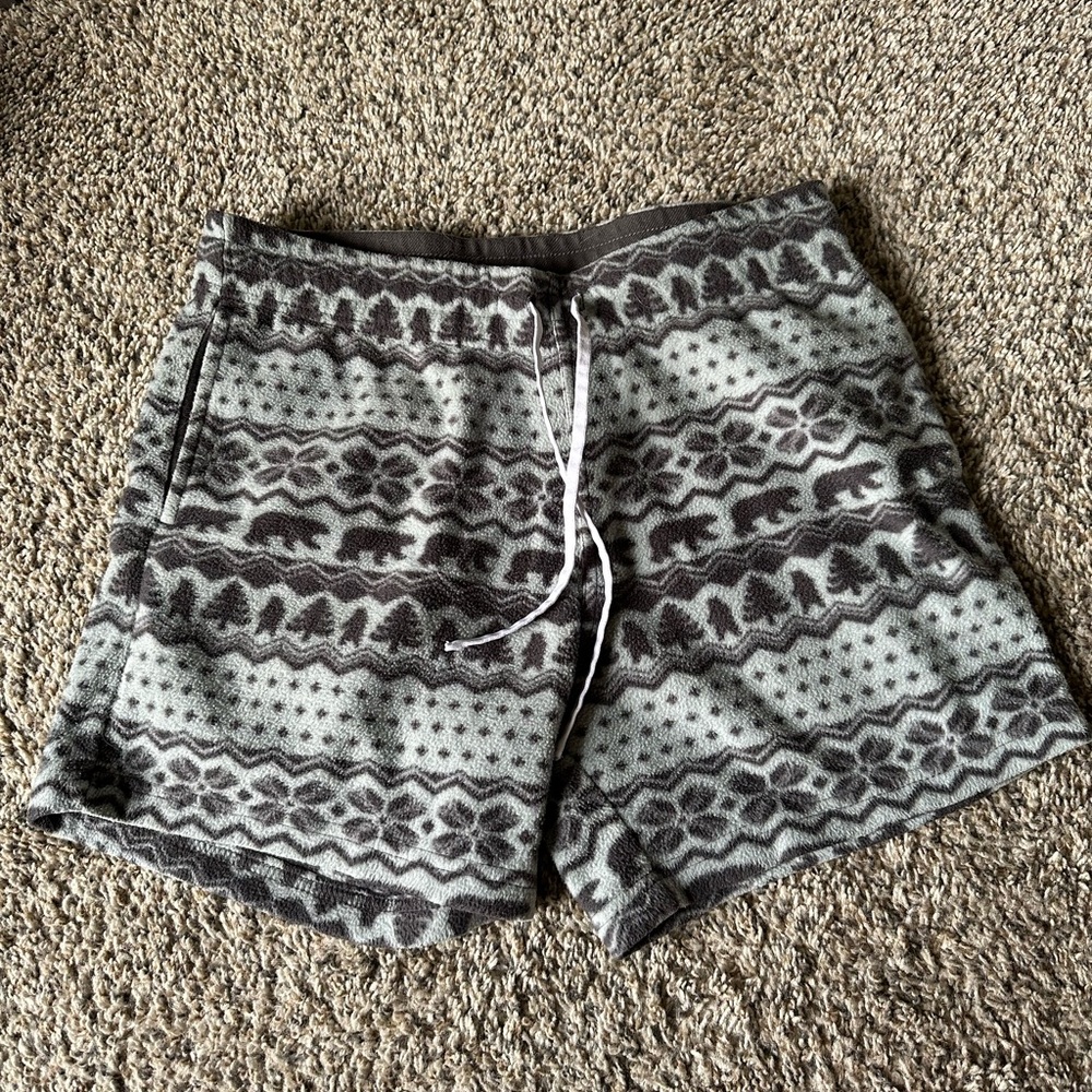 Chubbies shorts (fleece) size small